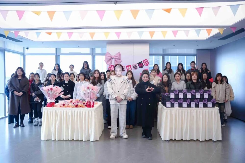 以花为名，致敬最美的你 | 扬程国际物流为全体女员工送上节日祝福！